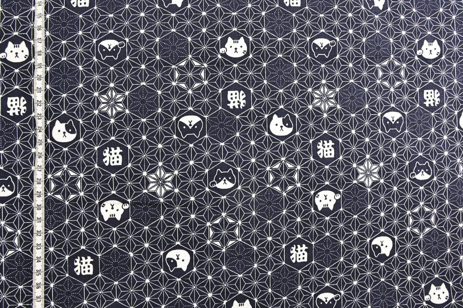 Maneki Neko Asanoha fabric blue background