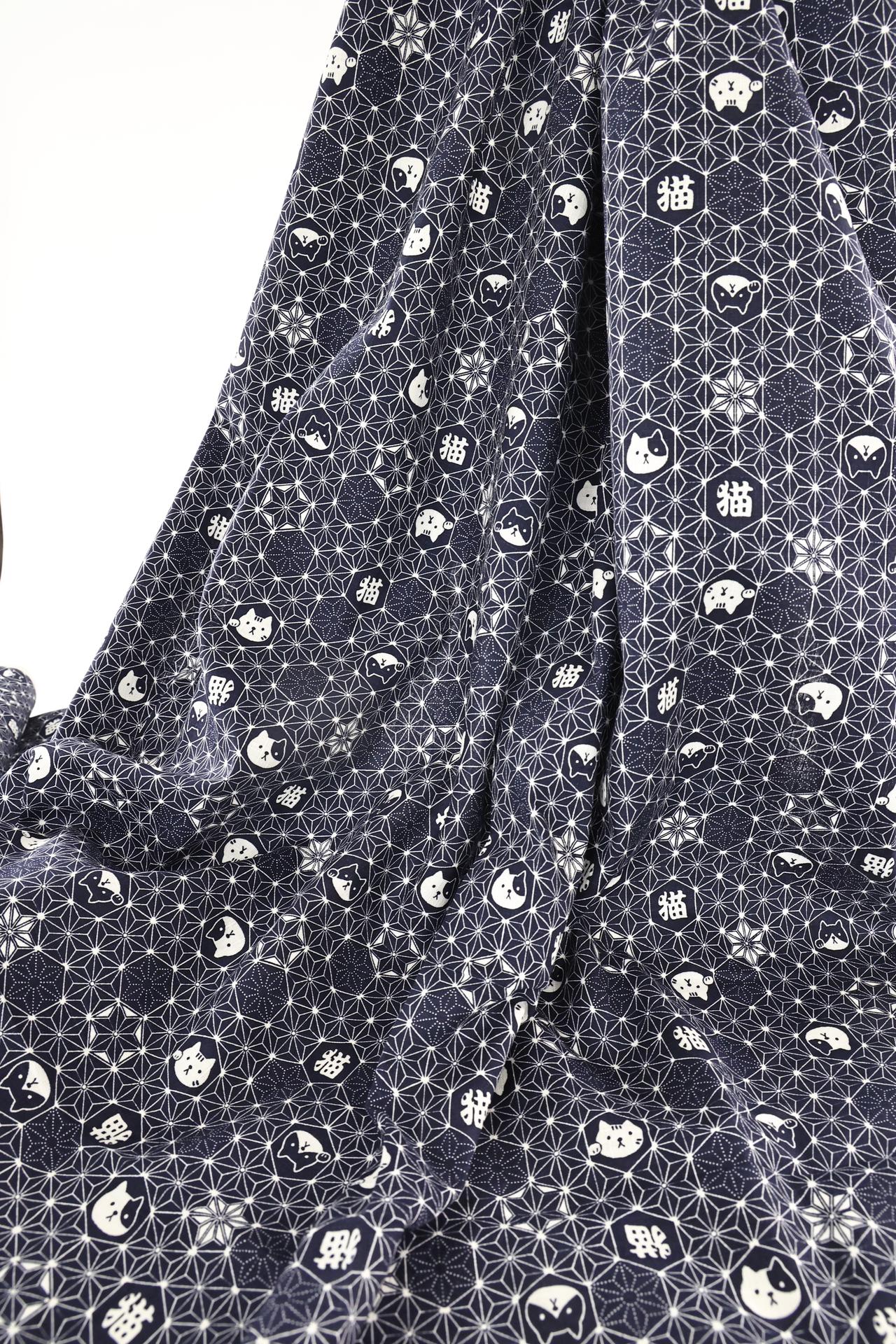 Maneki Neko Asanoha fabric blue background