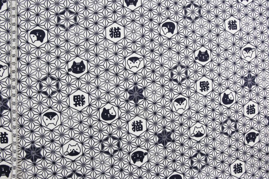 Maneki Neko Asanoha fabric white background