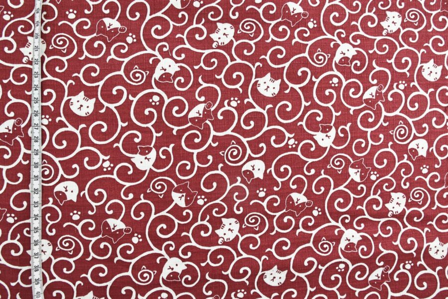 Maneki Neko Karakusa fabric red background