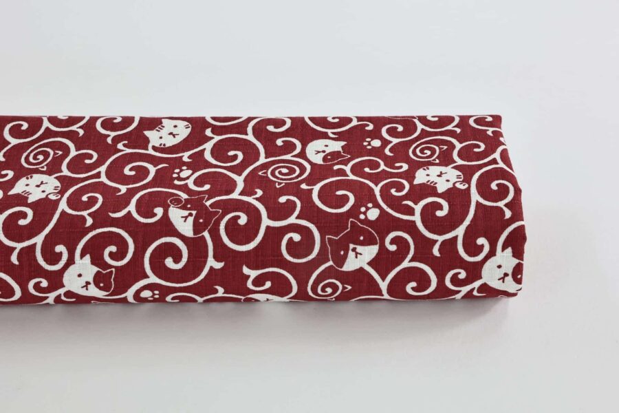 Maneki Neko Karakusa fabric red background
