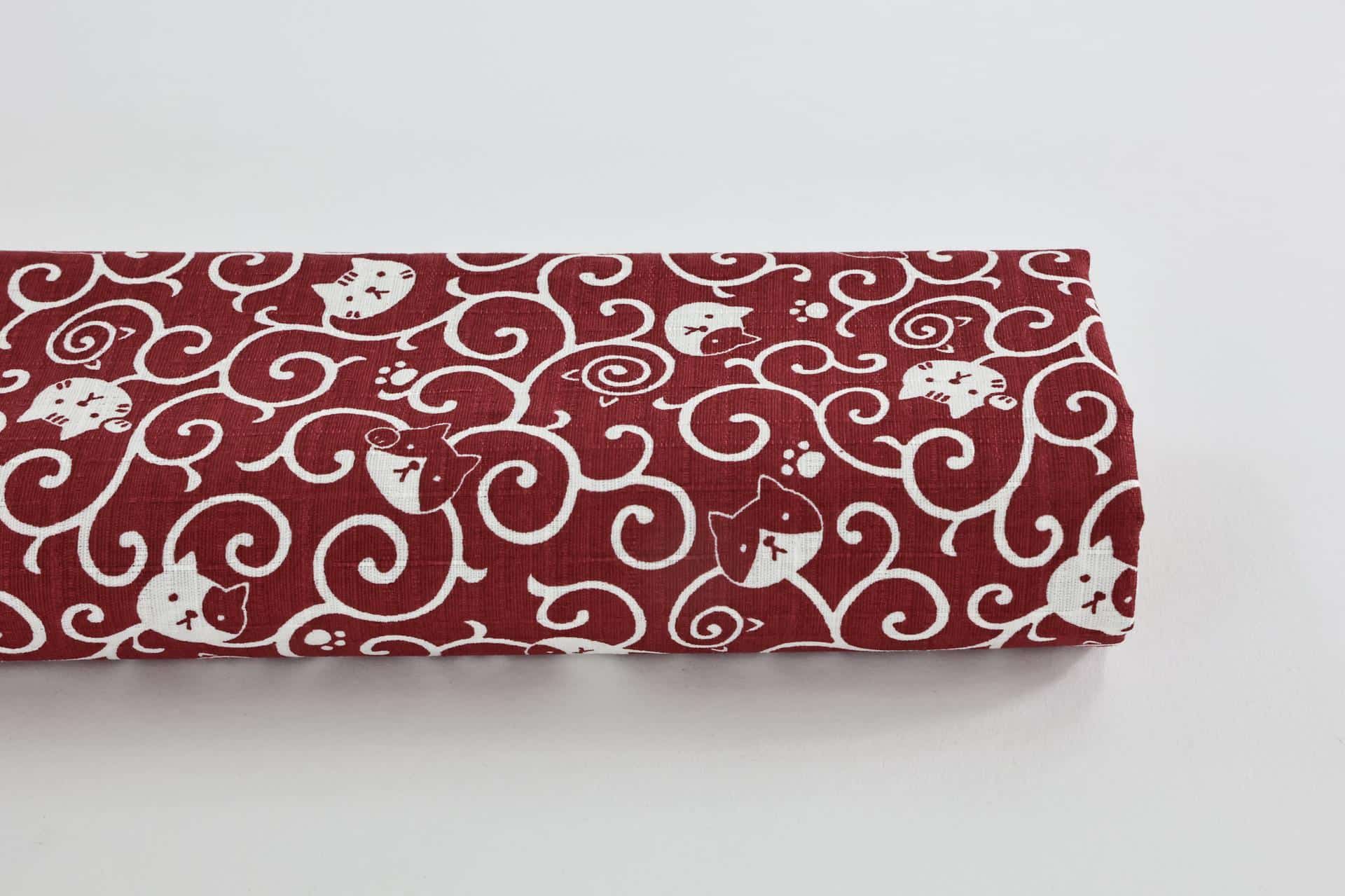 Maneki Neko Karakusa fabric red background