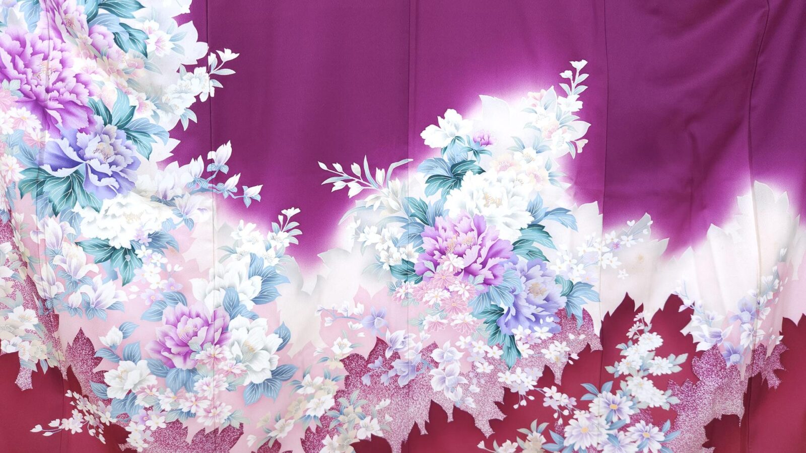 Ō-Furisode in violet crepe with peonies