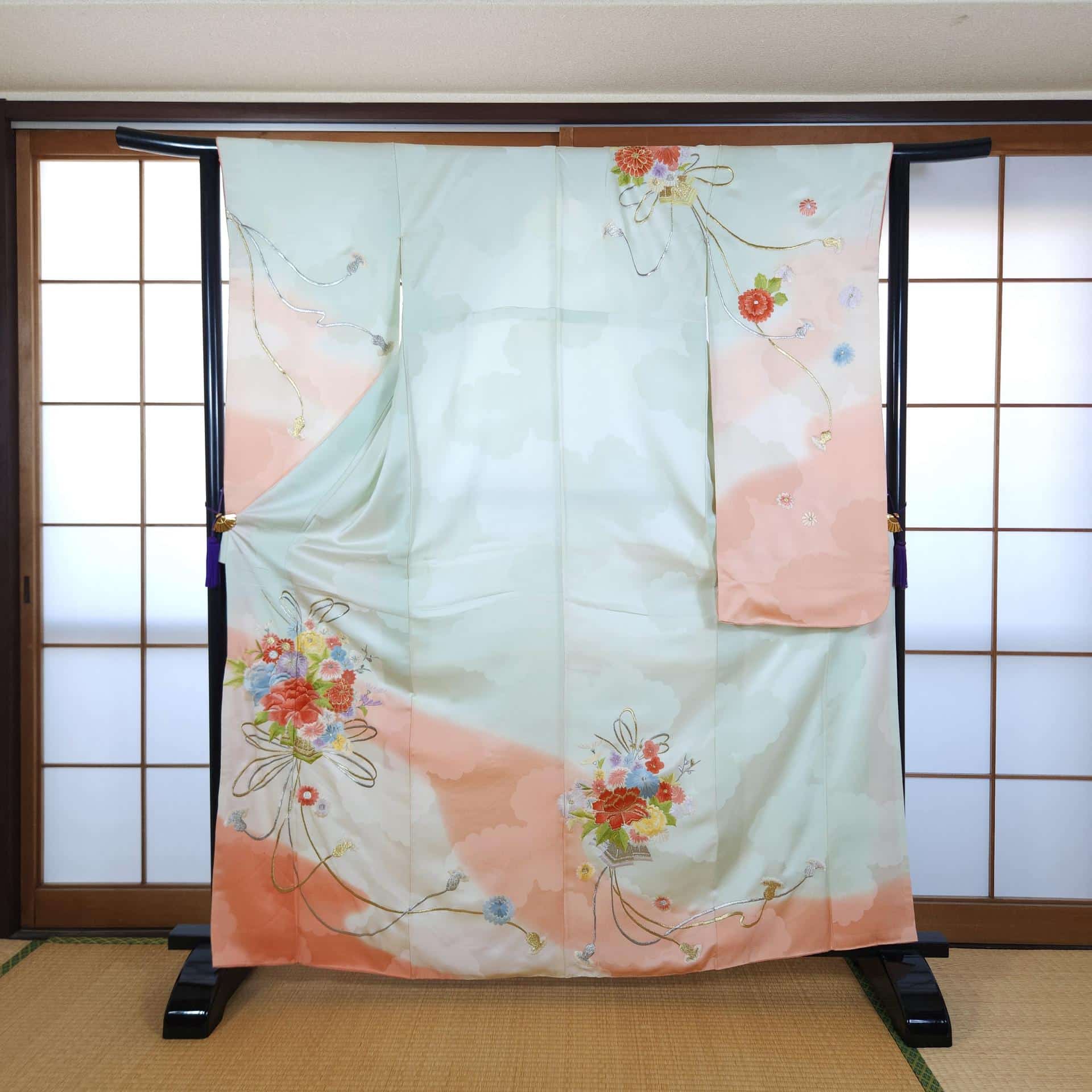 Pastel Chū Furisode with embroidered flowers