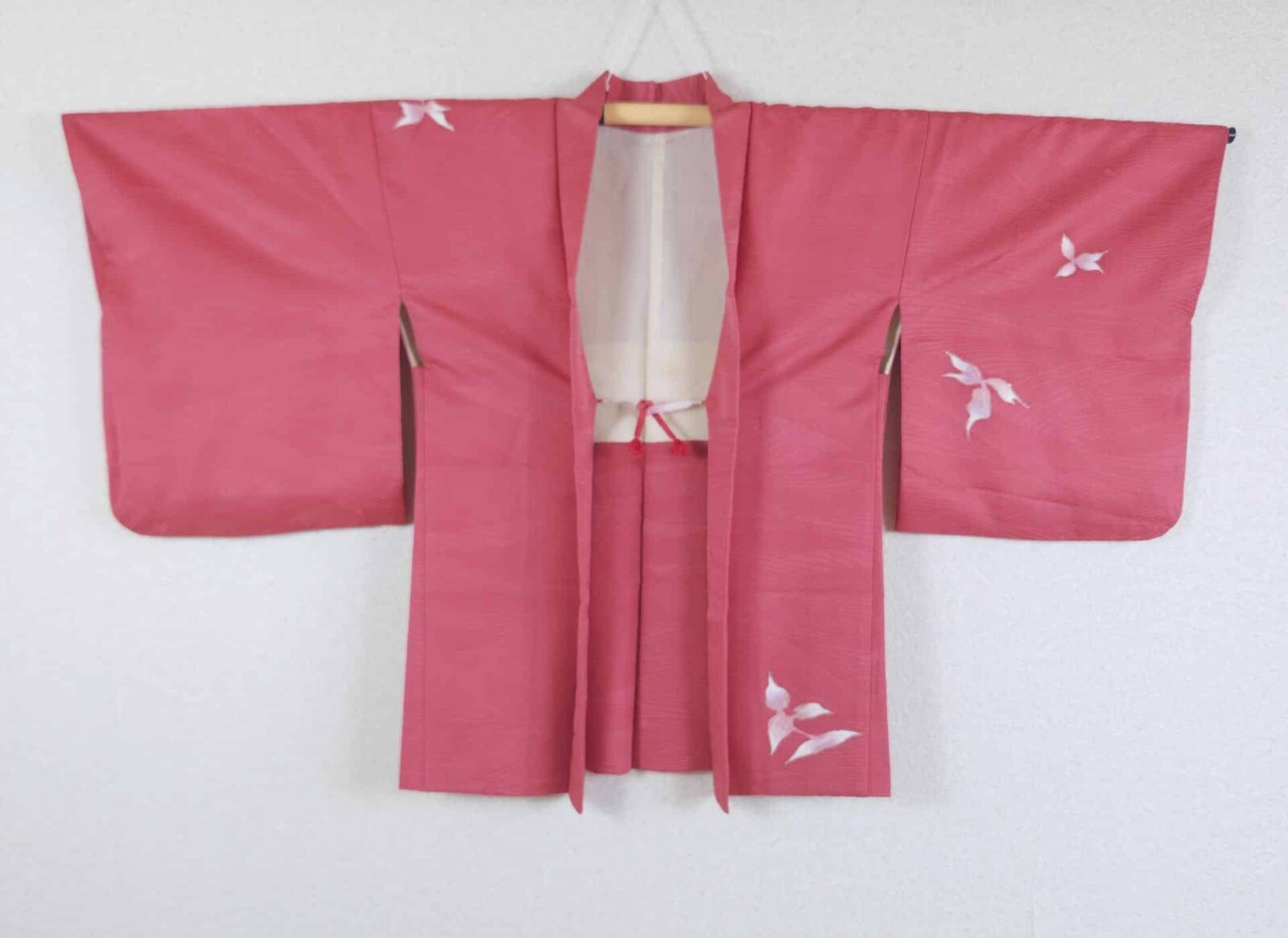 Pink jacquard Haori with hand-painted flowers