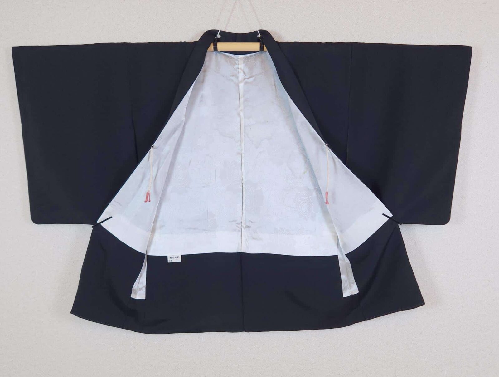 Black Haori embroidered with Sakura flowers