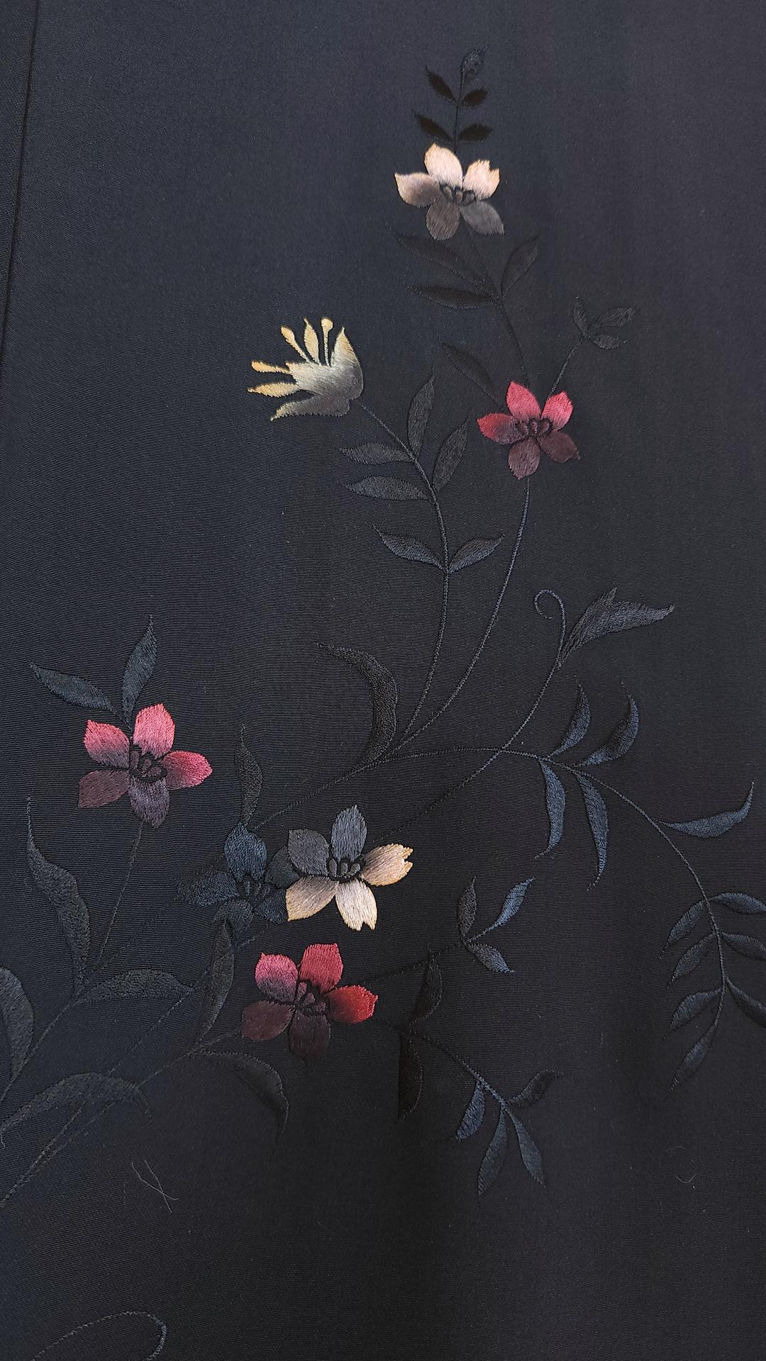 Black Haori embroidered with Sakura flowers