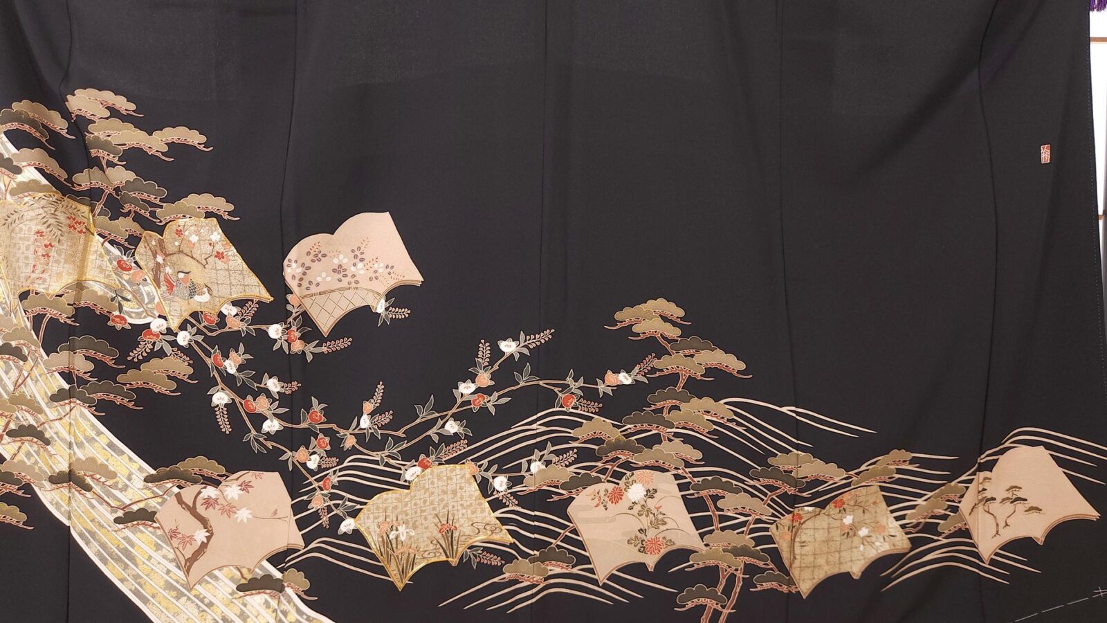 Black Kuro Tomesode with golden poetic motifs