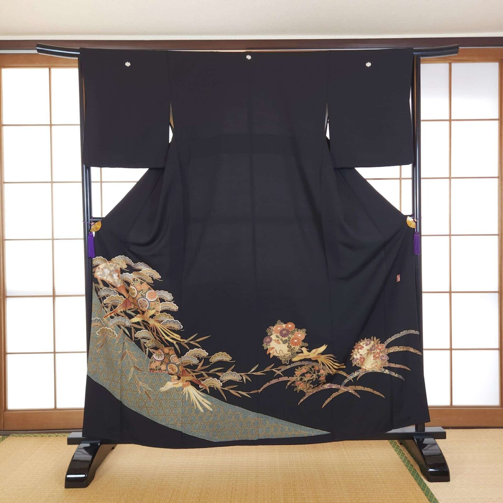 Golden Kuro Tomesode with phoenix and fans