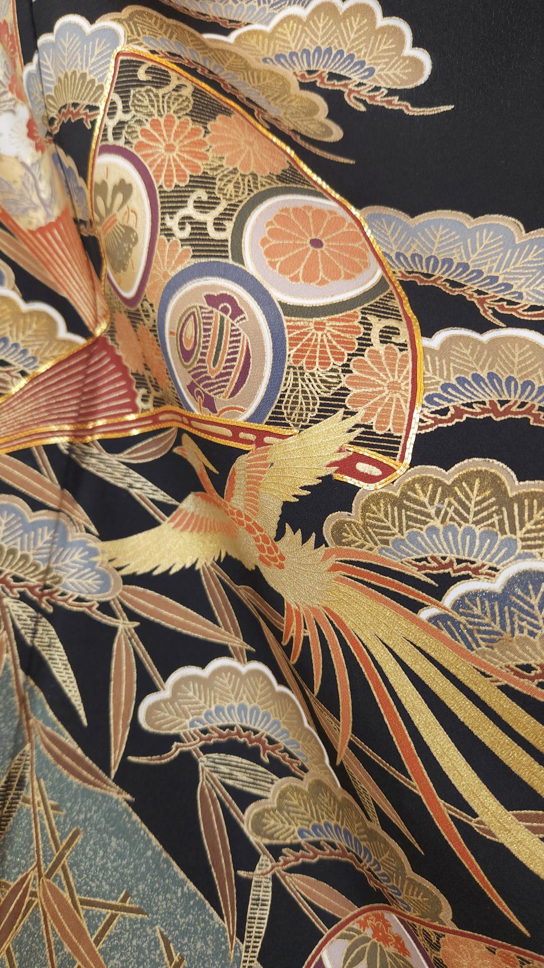 Golden Kuro Tomesode with phoenix and fans