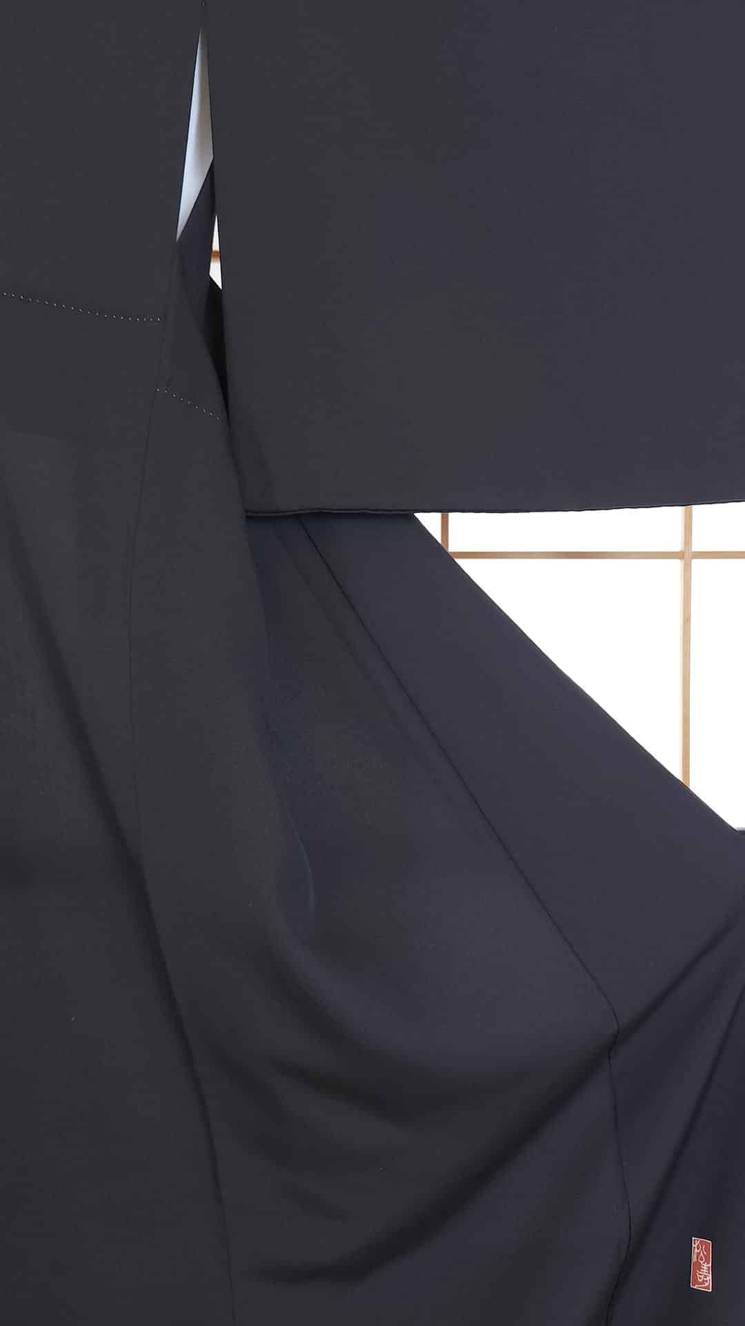 Golden Kuro Tomesode with phoenix and fans