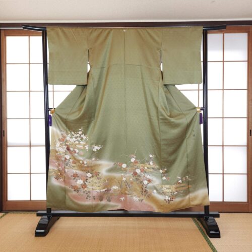 Golden green Iro Tomesode with countryside flowers