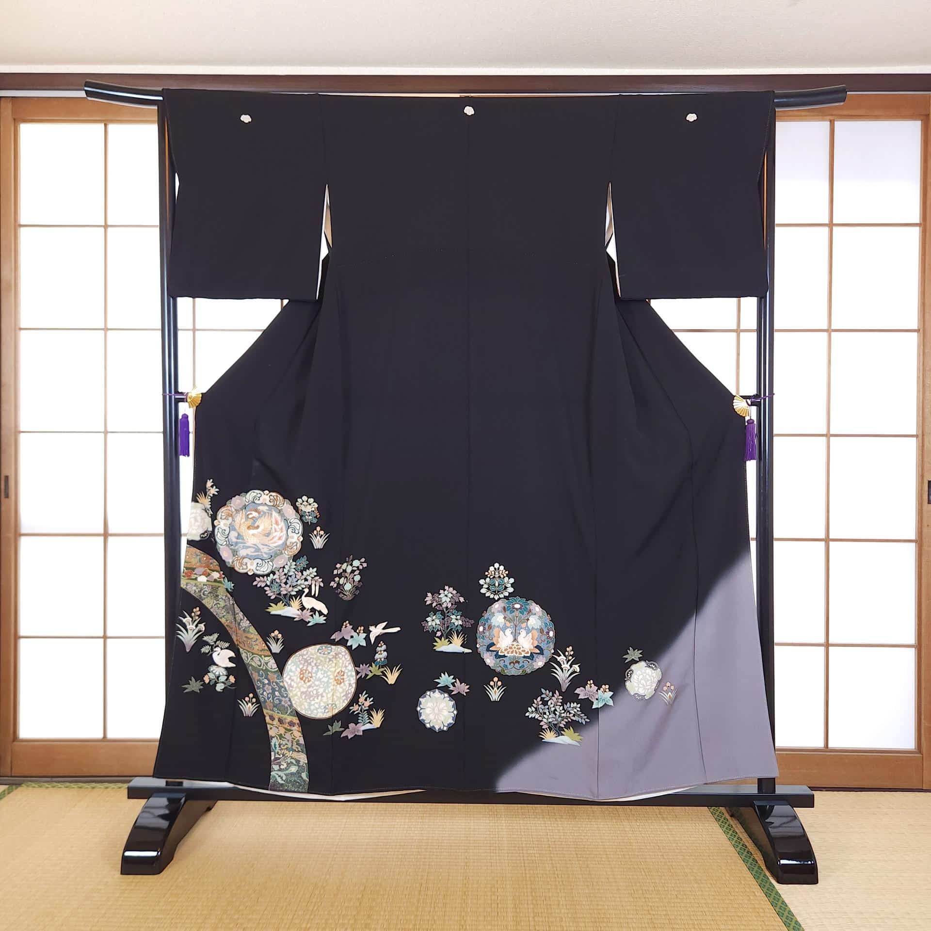 Kuro Tomesode Yuzen with pastel birds