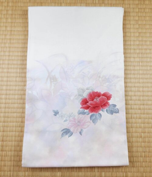 Off-white jacquard Nagoya Obi with floral pattern