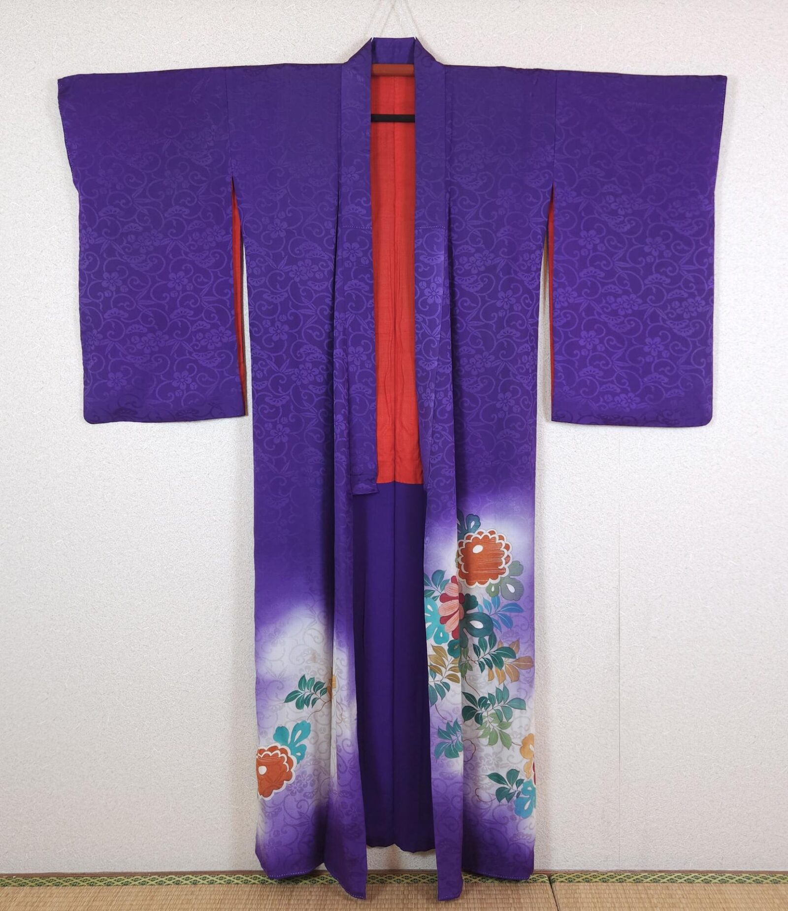 Vintage purple Iro Tomesode with hand-painted flowers