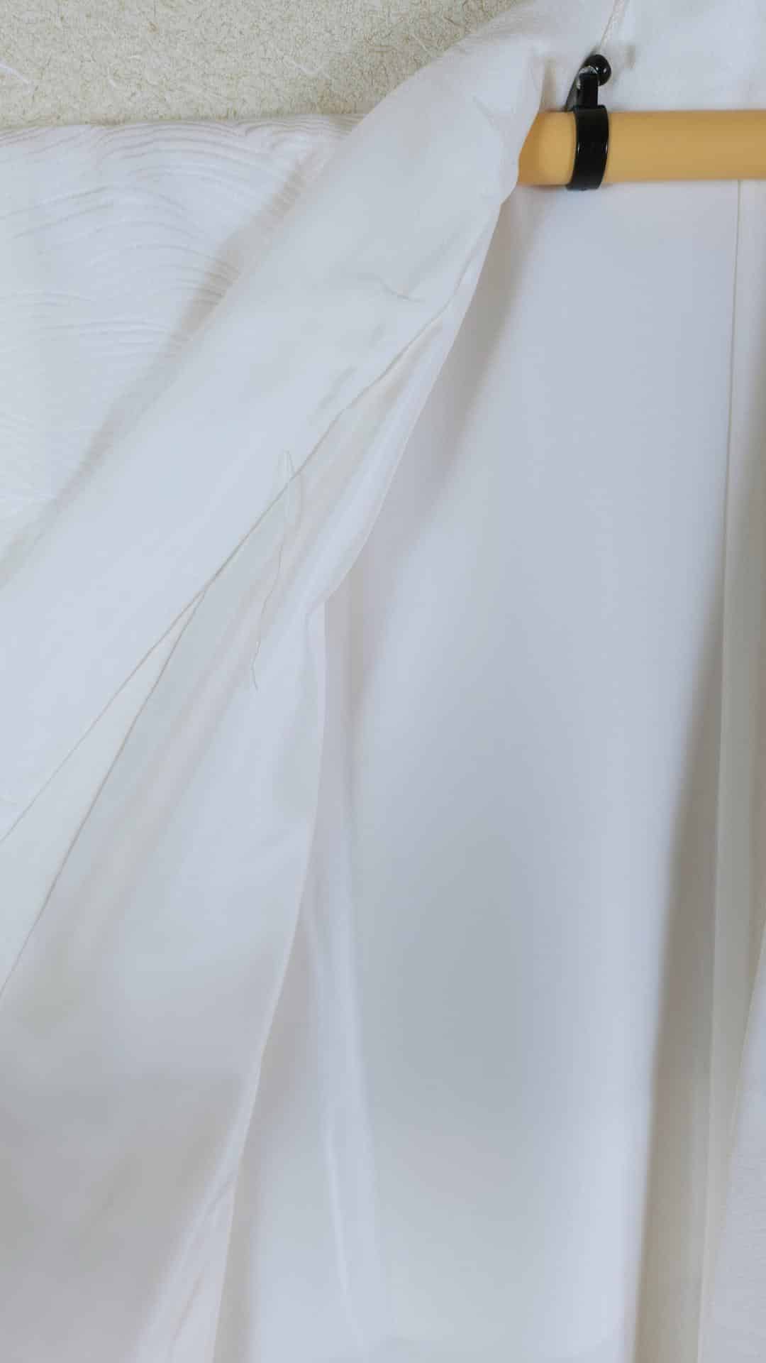 Ivory Nagajuban with wave pattern