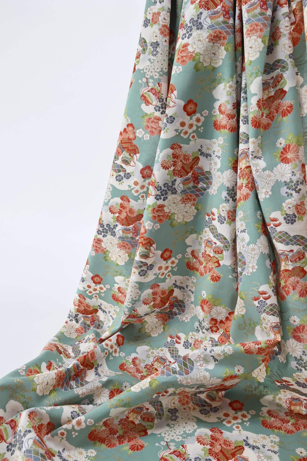 Japanese lightweight fabric Kaike with floral blue background