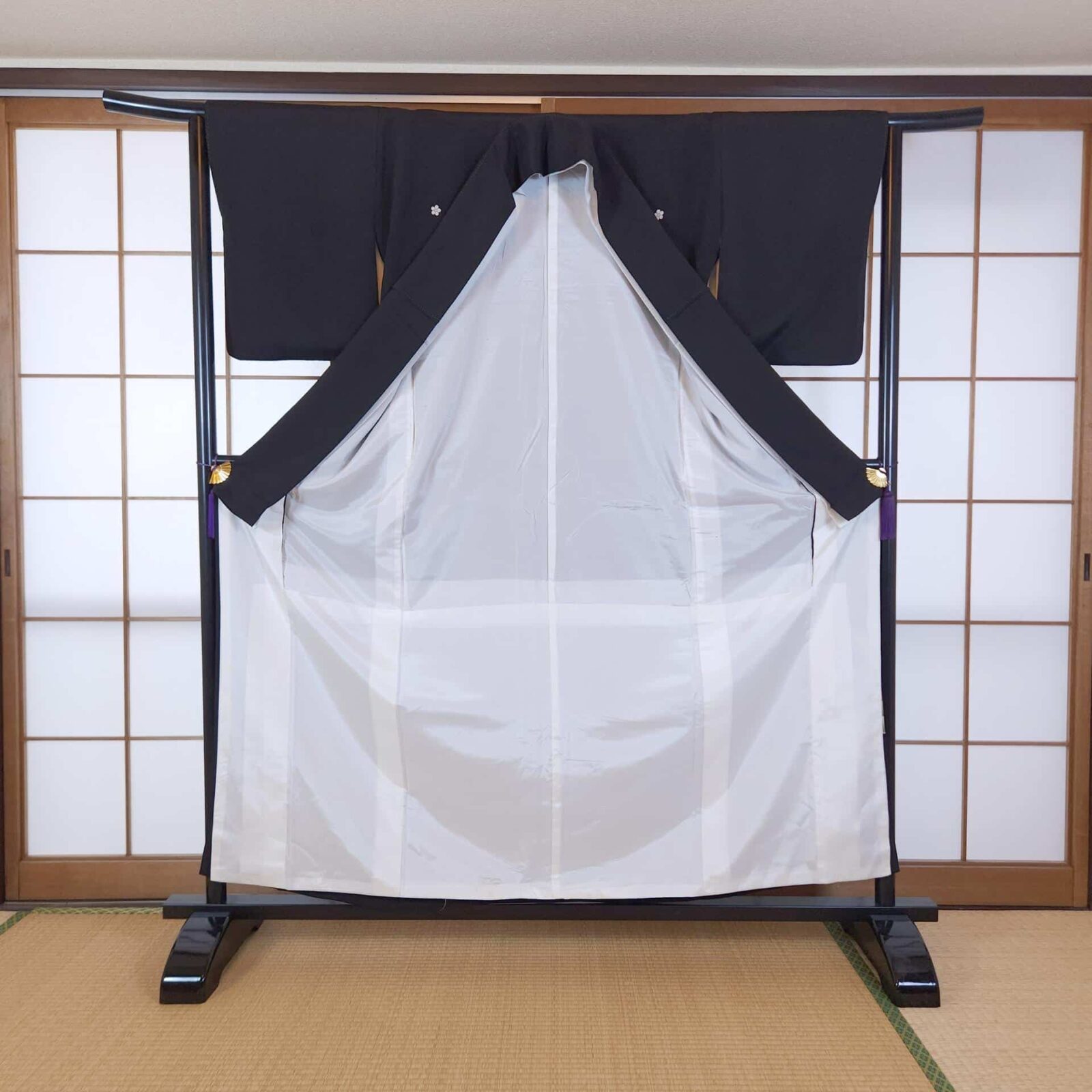 Kuro Tomesode Kimono with cranes and golden pines