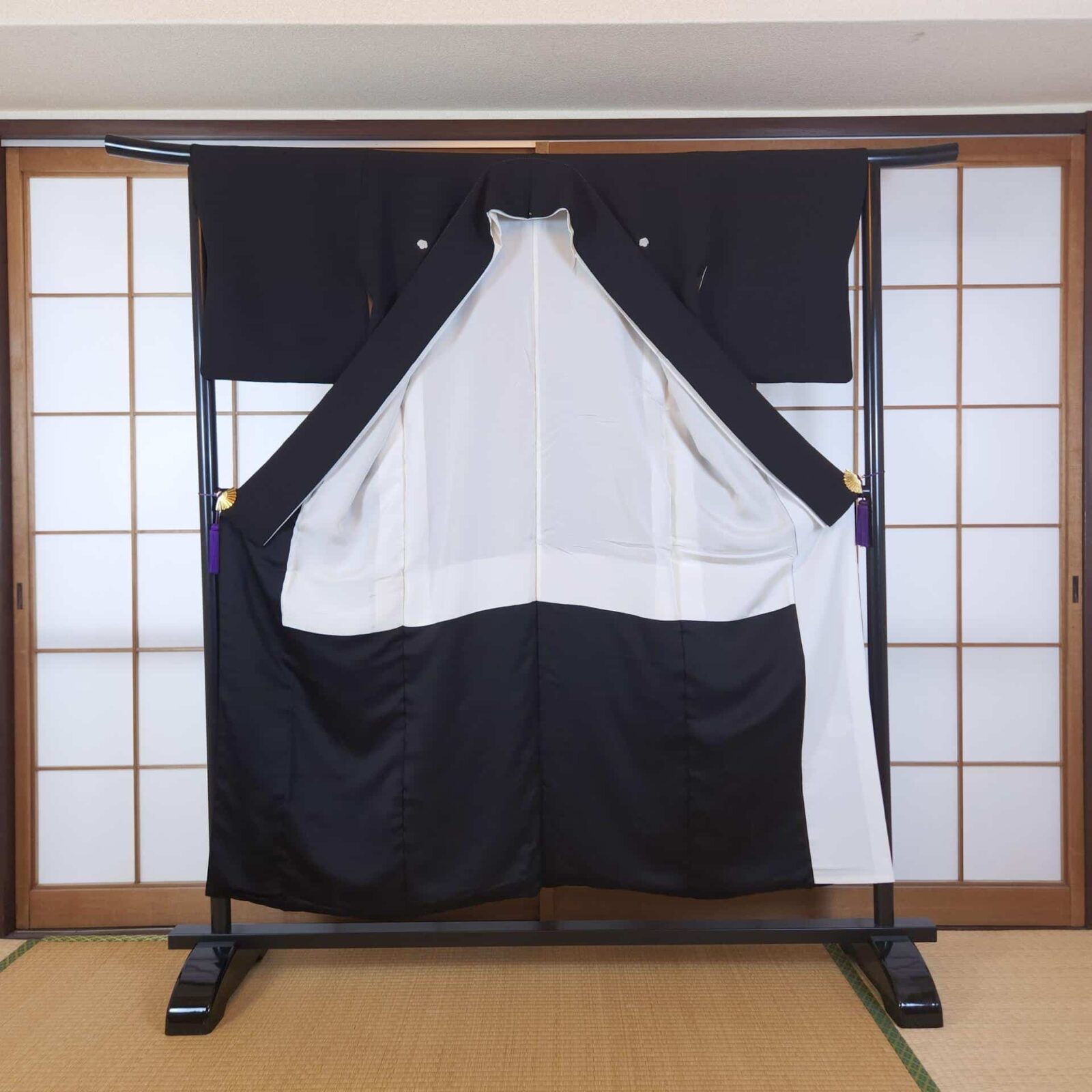 Kuro Tomesode with Tennyo Yuzen motif