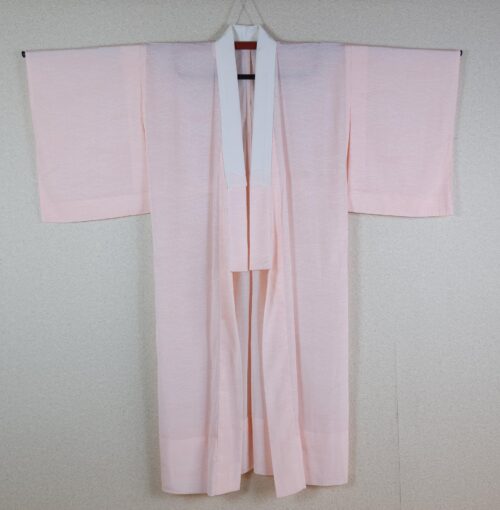 Light pink Nagajuban with pine leaf patterns