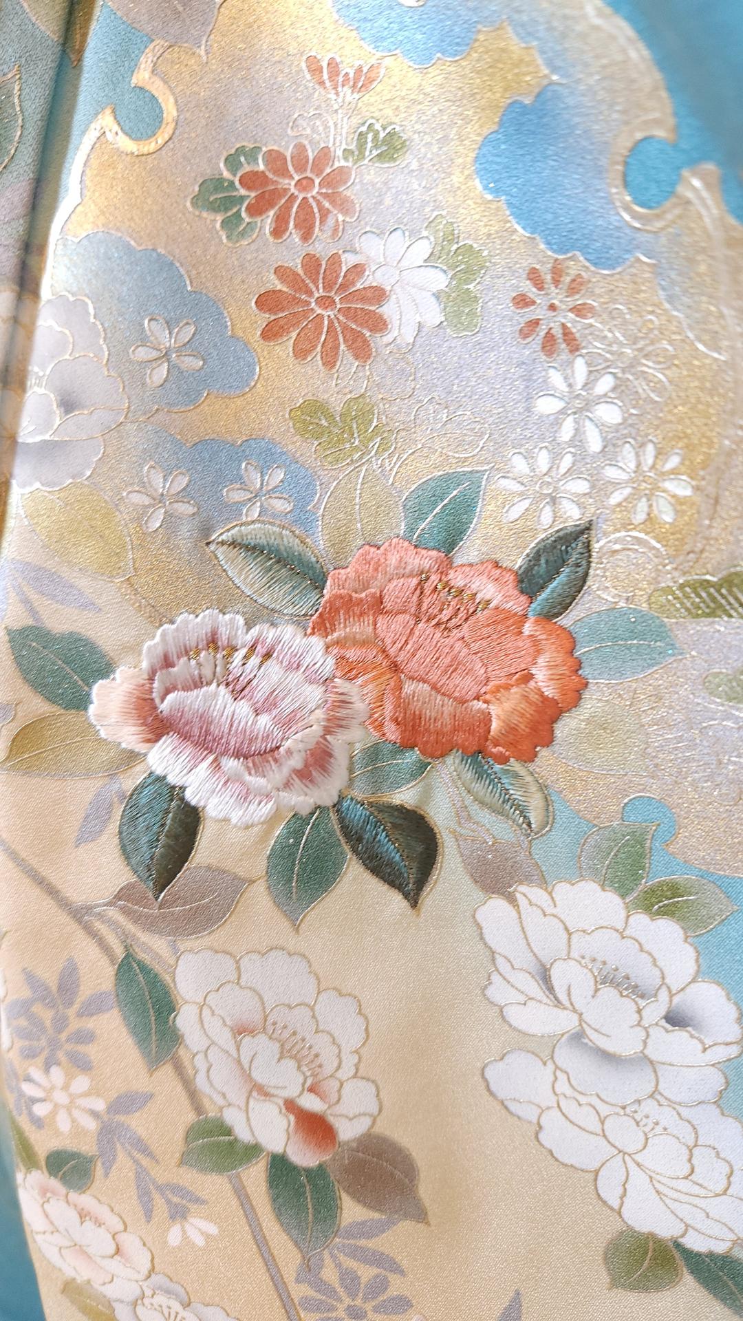 Sky blue Houmongi Kimono with flowers and Yukiwa