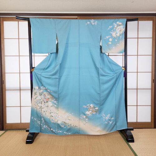 Sky blue Houmongi Kimono with flowers and Yukiwa