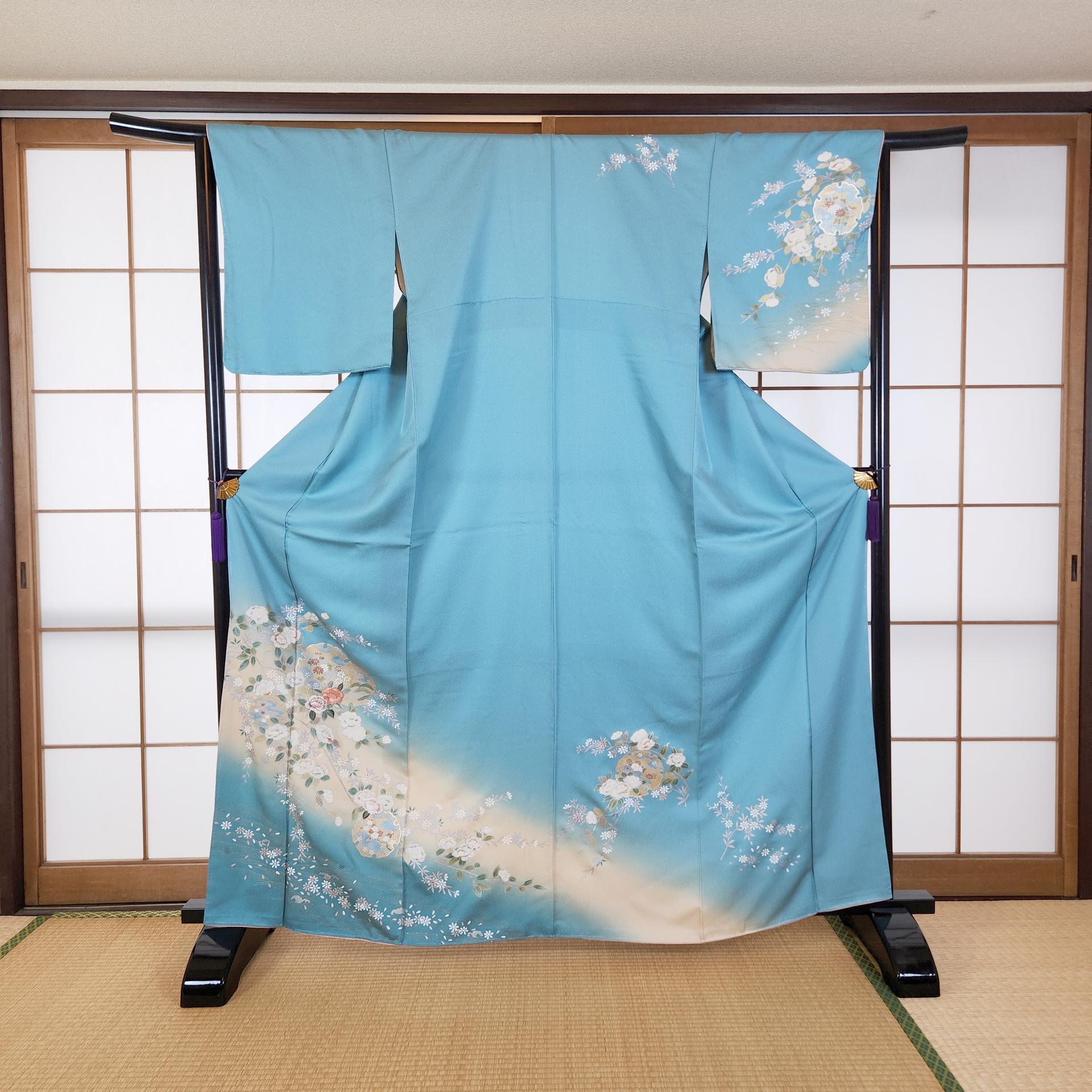 Sky blue Houmongi Kimono with flowers and Yukiwa