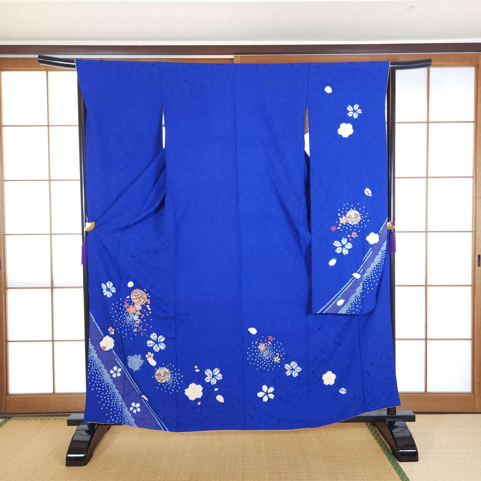 Ō-Furisode bleu roi Temari brodés