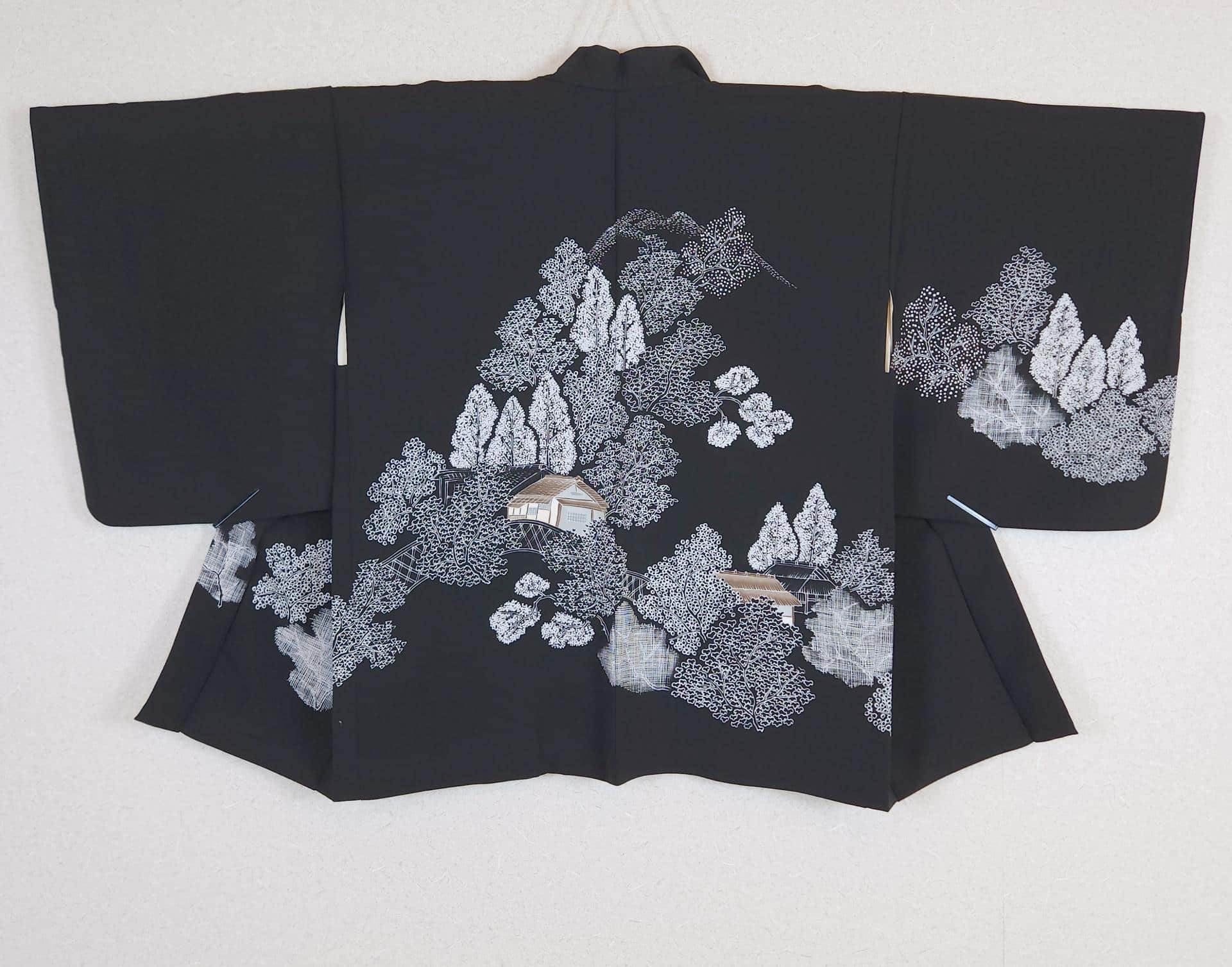 Haori noir paysage forestier Japonais