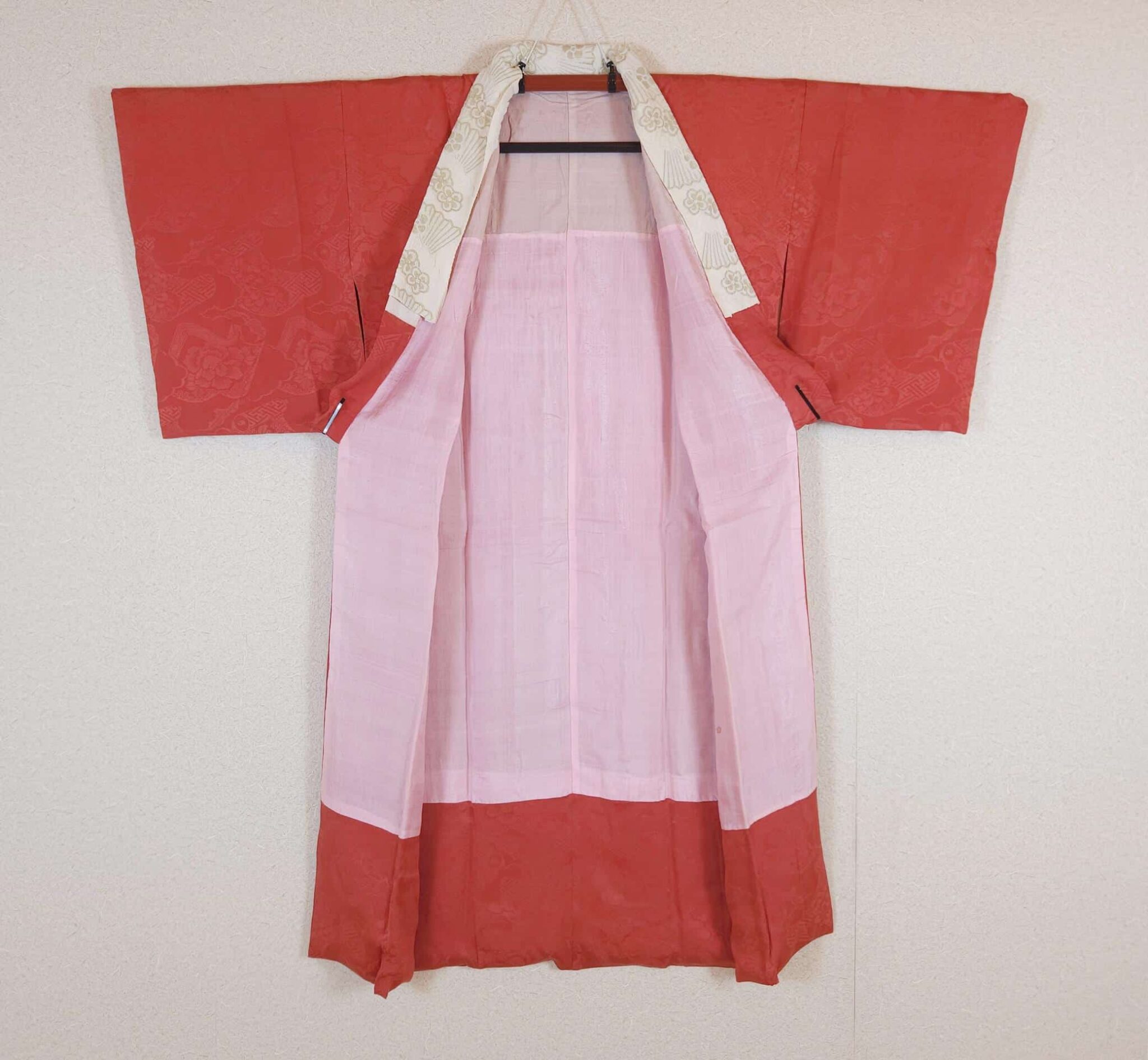 Vintage salmon pink brocade Nagajuban