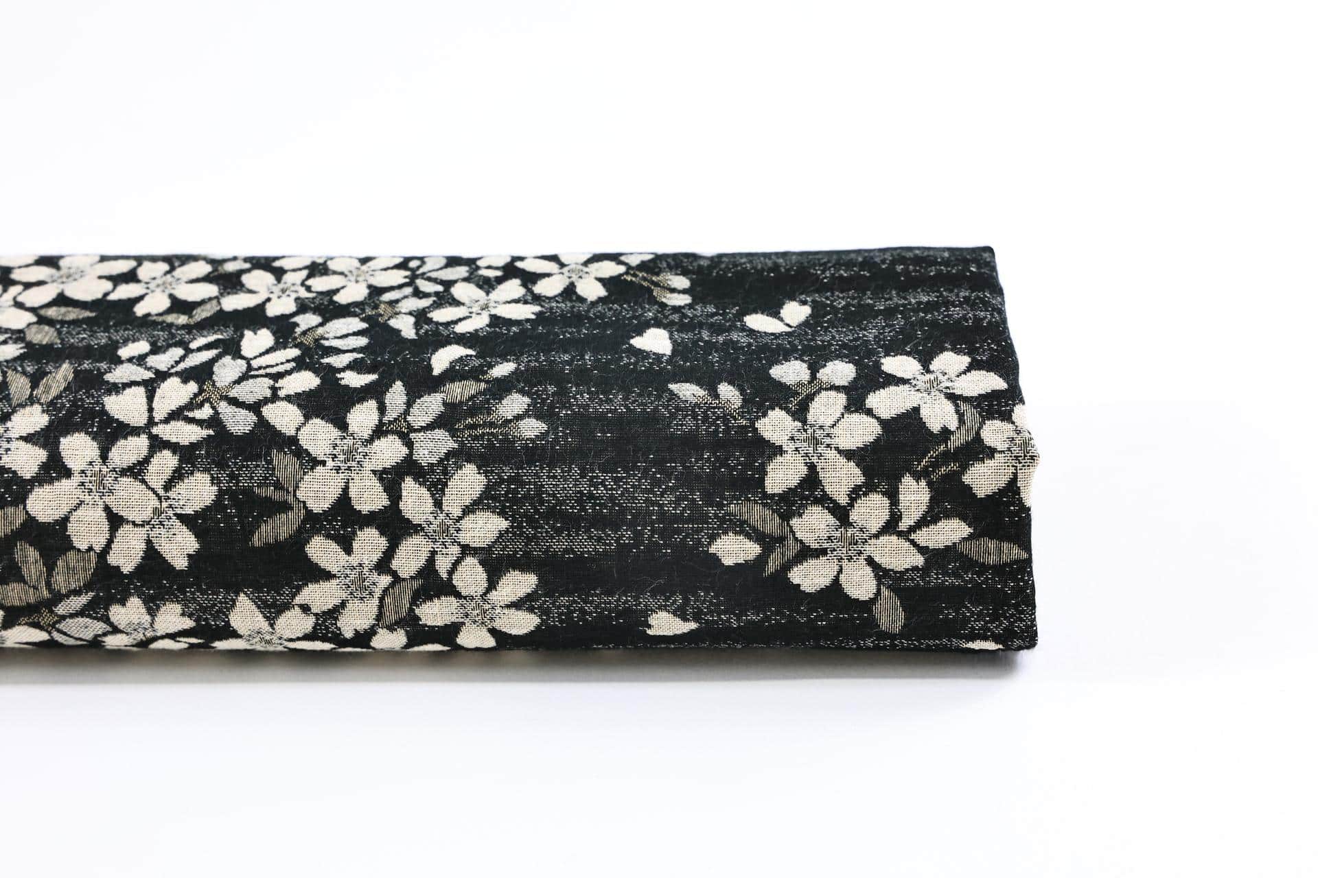 Tissu Japonais double gaze jacquard Sakura fond noir
