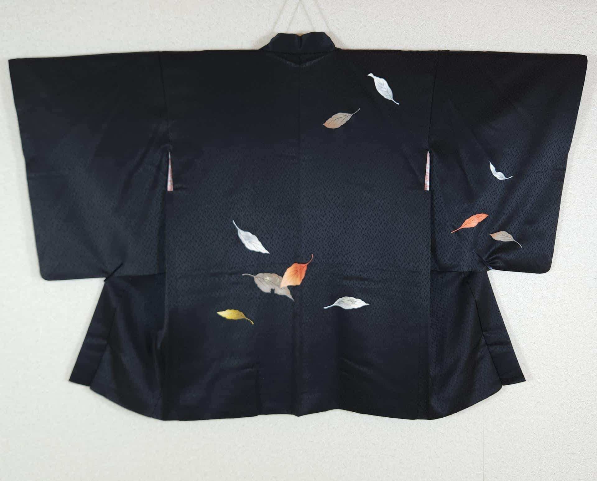 Jacquard Haori with hand-painted leaves