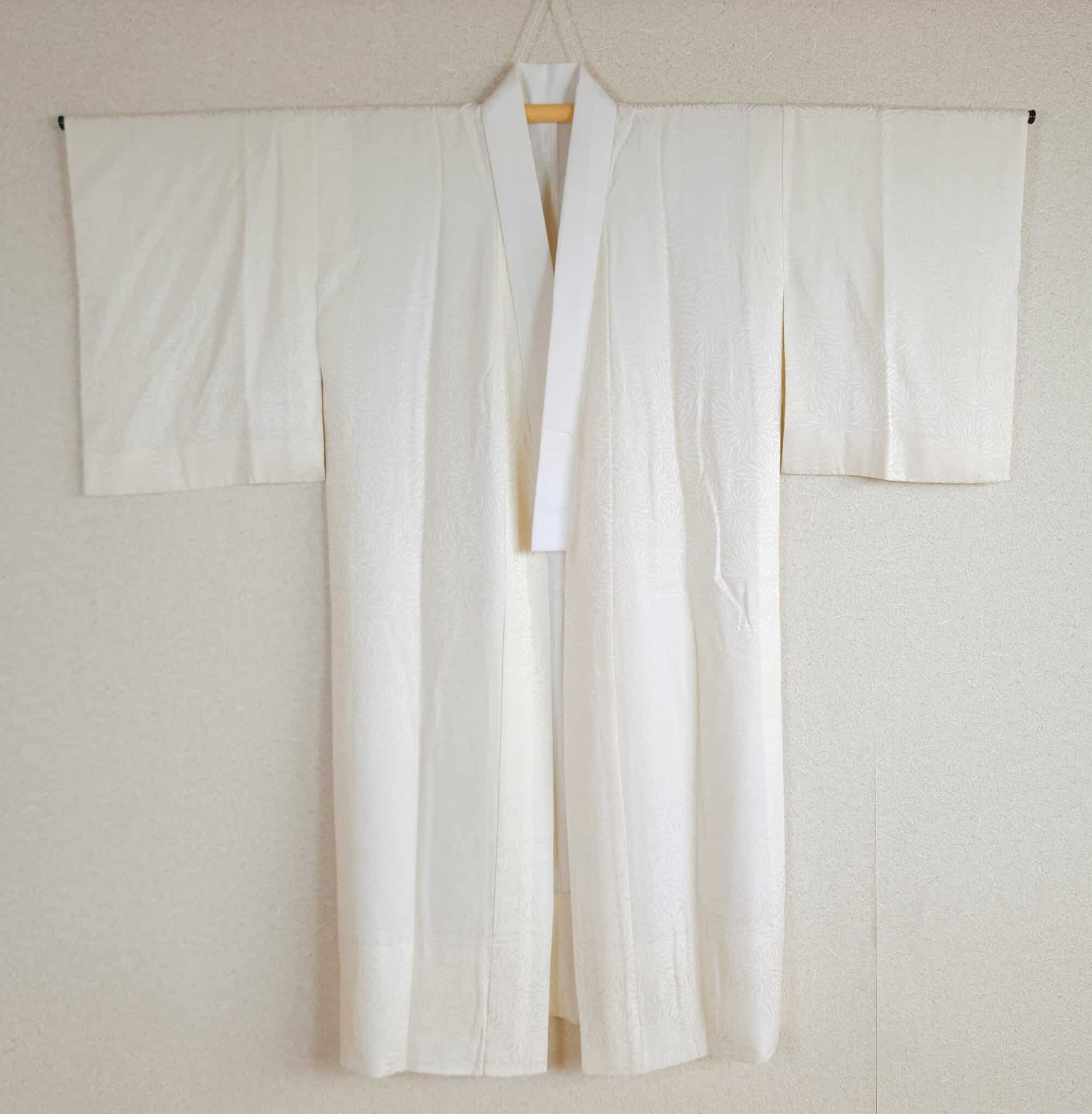 Ivory Nagajuban with kiku chrysanthemums