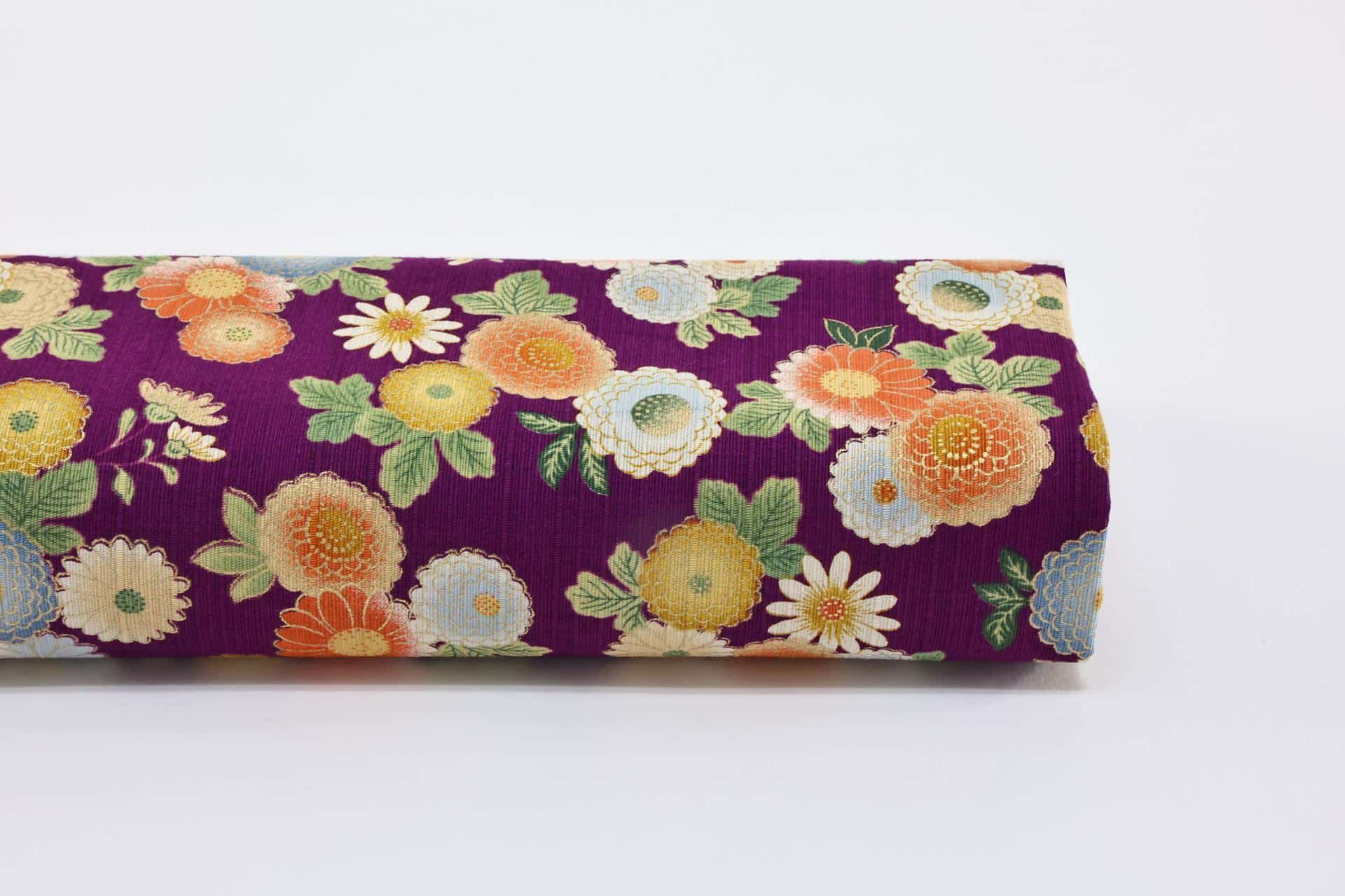 Tissu Japonais shantung chrysanthèmes fond violet