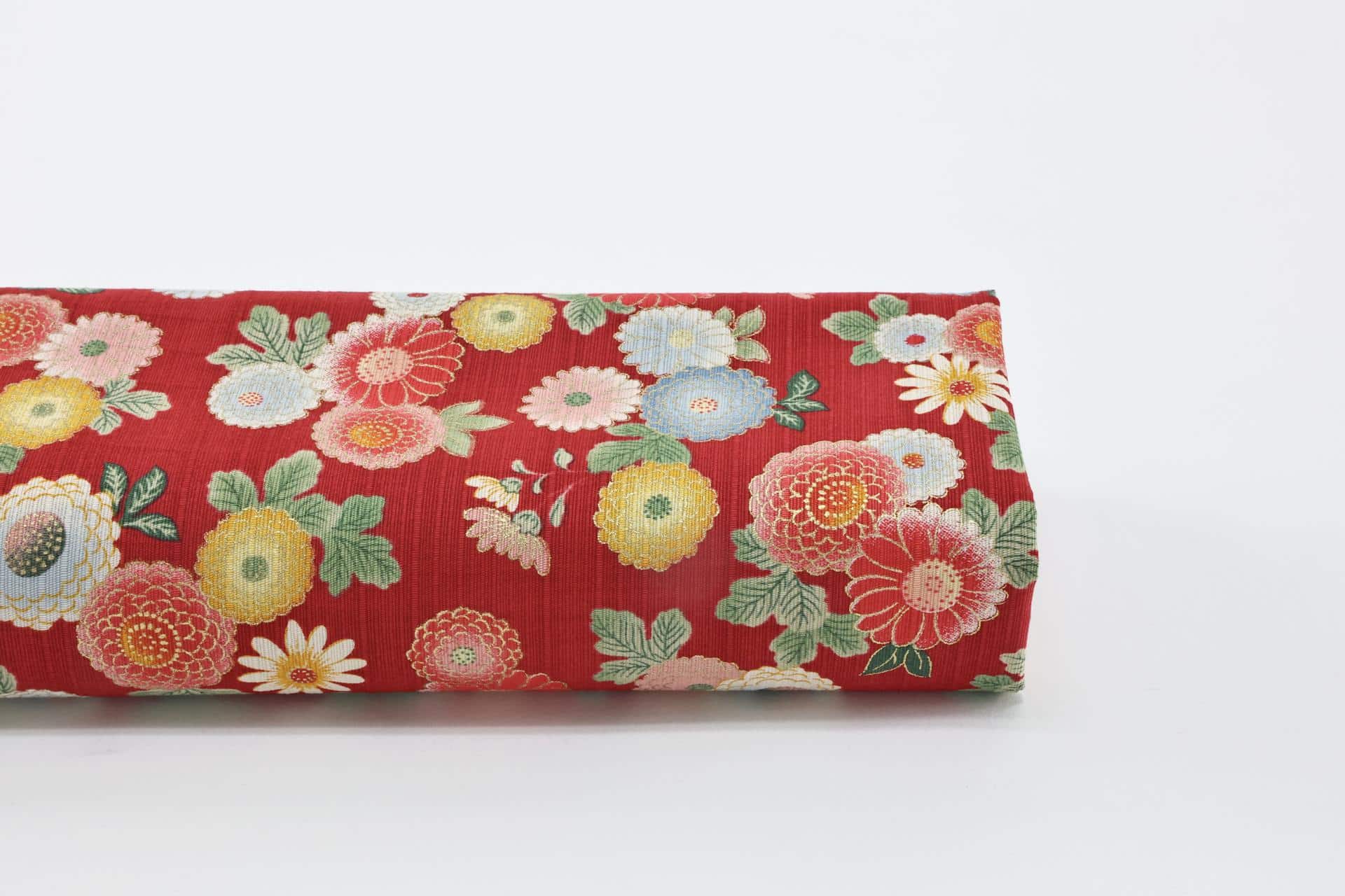 Tissu Japonais shantung chrysanthèmes fond rouge