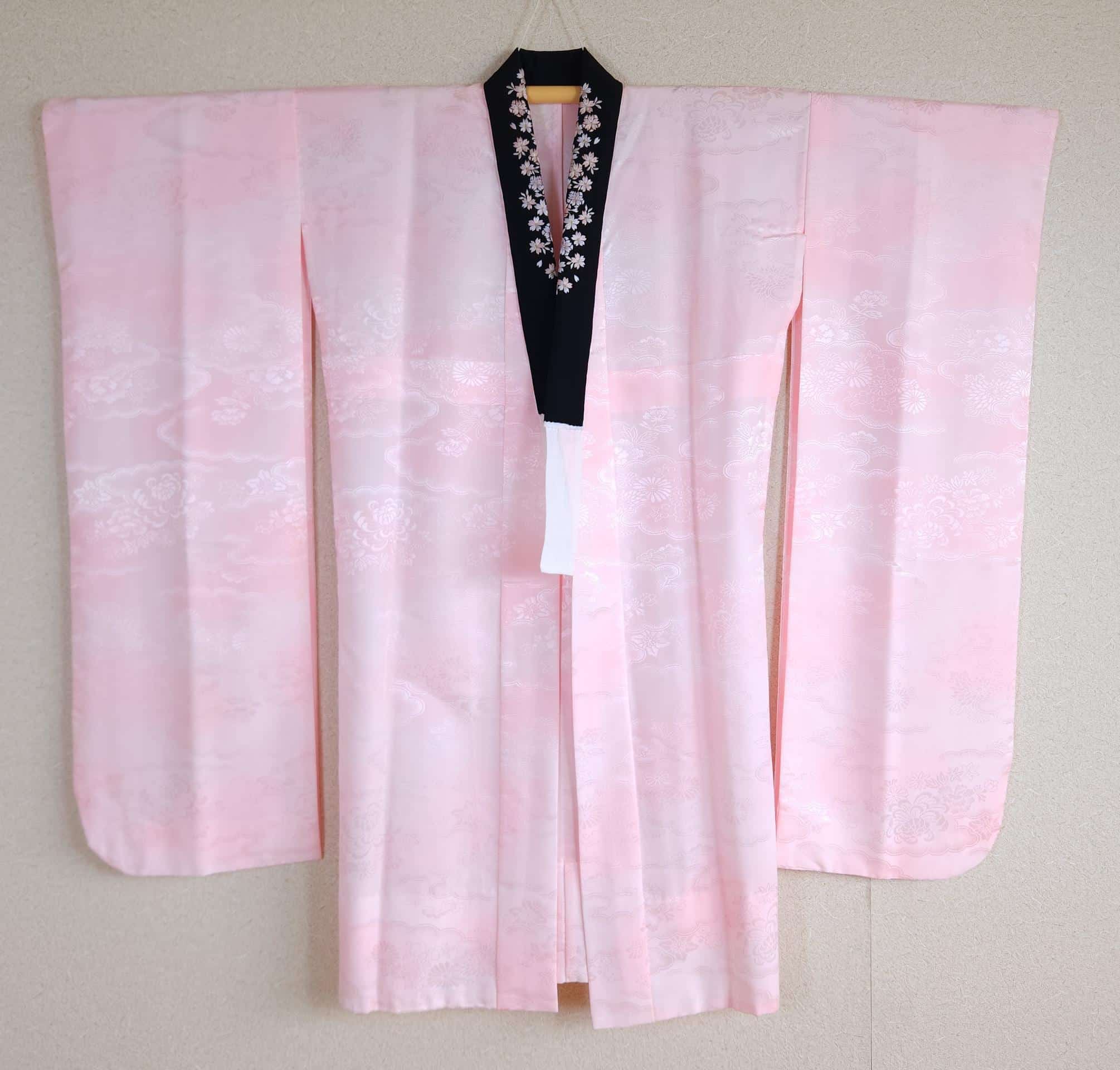 Pink Furisode Nagajuban embroidered black collar