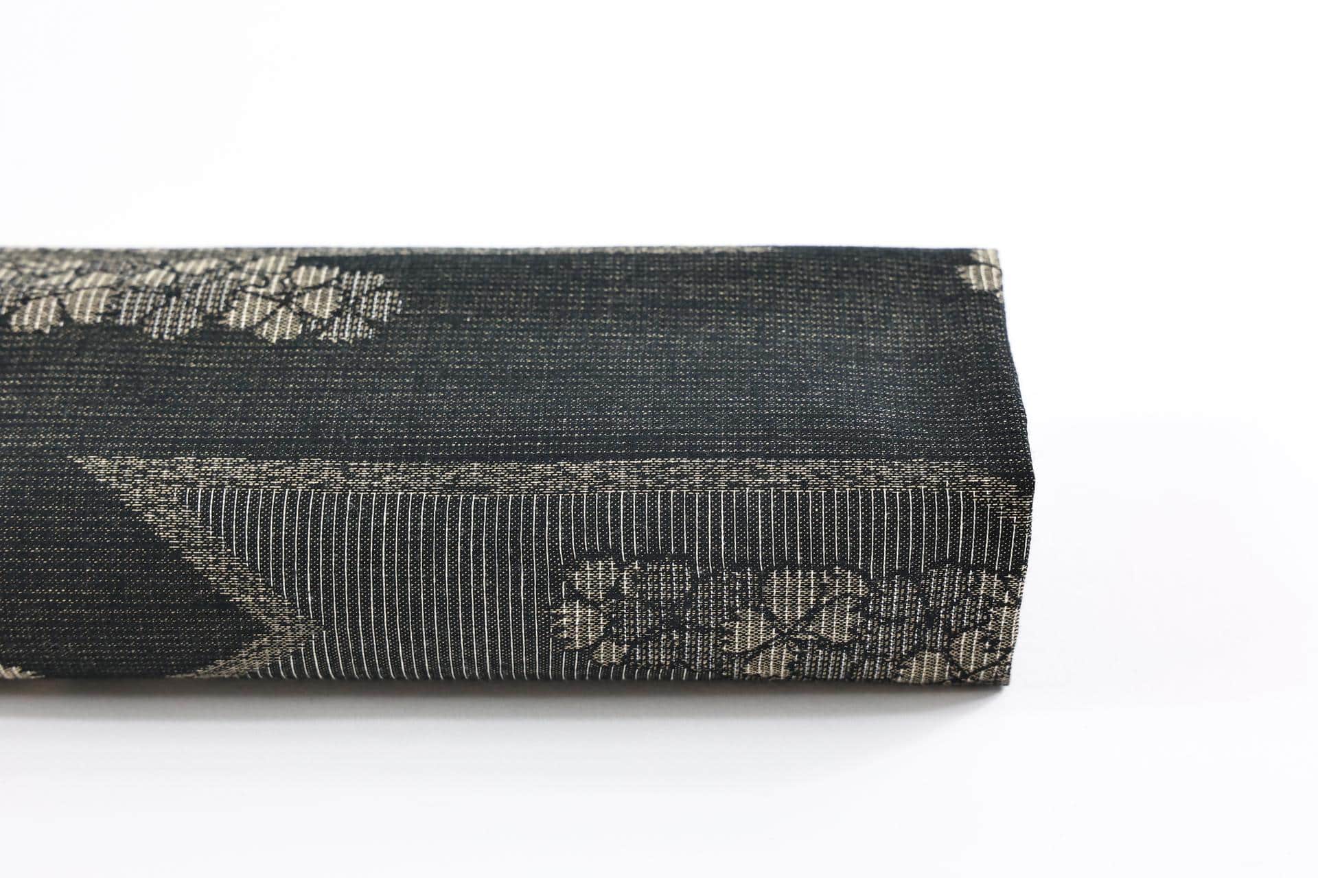 Tissu Japonais jacquard Yagasuri Sakura