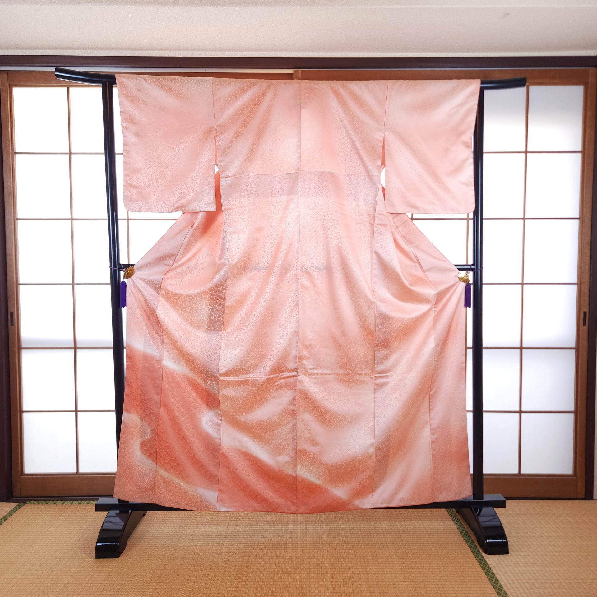 Kimono Iromuji rose saumon Seigaiha