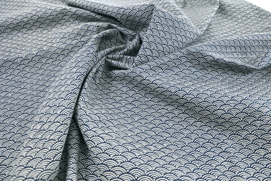 Tissu Japonais Seigaiha bleu marine recto verso