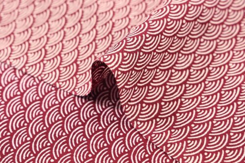 Tissu Japonais Seigaiha bordeaux recto verso