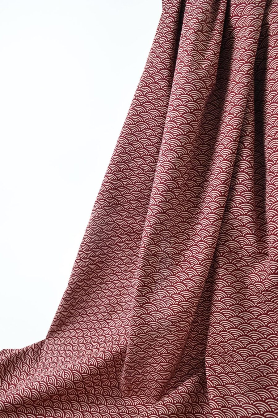 Tissu Japonais Seigaiha bordeaux recto verso
