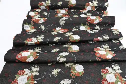Brocart jacquard Japonais bouquets hanamaru noir pailleté, brocart jacquard polyester Cosmo, vue d'ensemble à plat