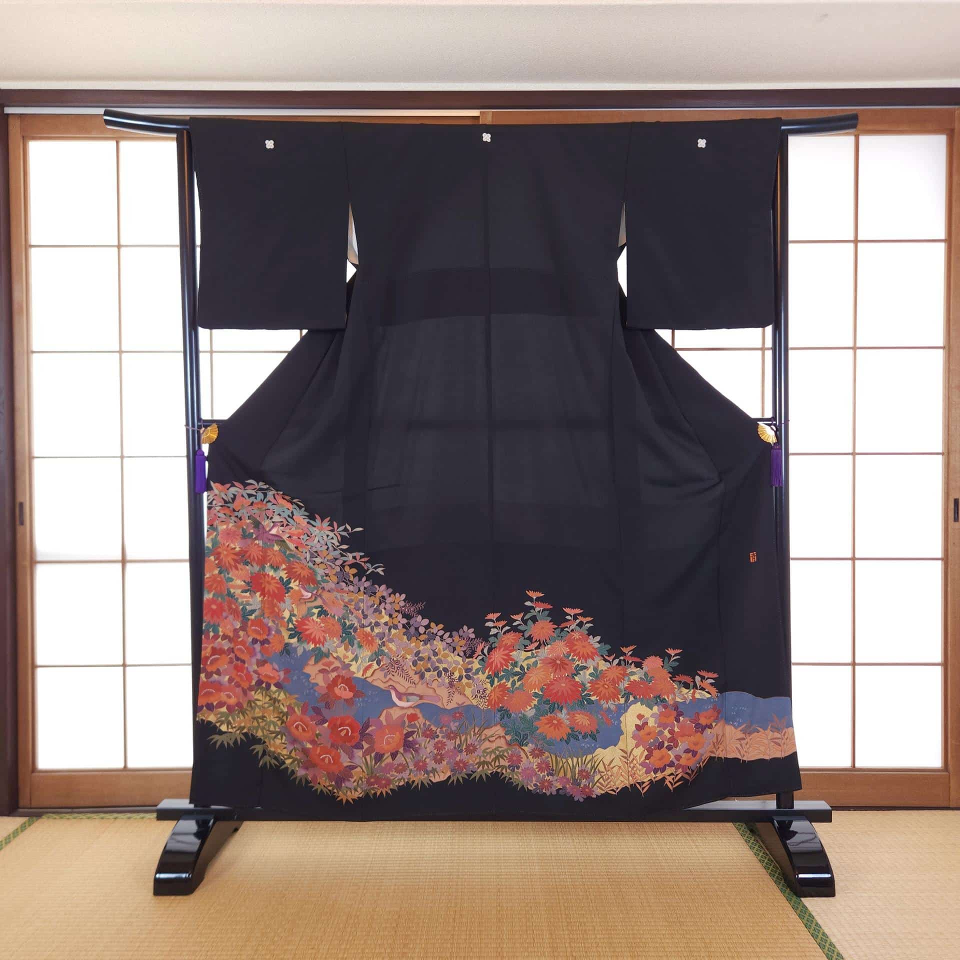 Kuro Tomesode Yuzen oiseaux et fleurs