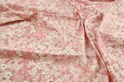 Tissu Japonais sakura hanami fond rose, drapé à plat