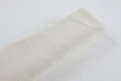 Tissu Japonais uni coton flammé blanc cassé - plan rouleau