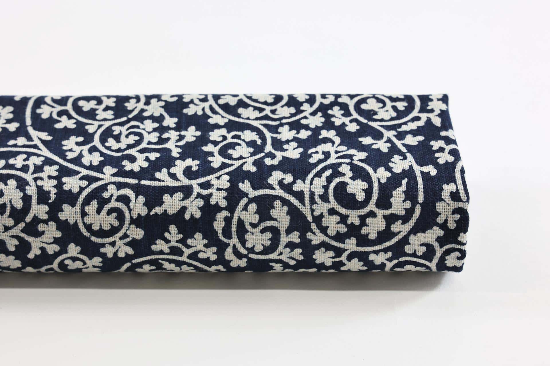 Tissu Japonais Kyoto Karakusa fond bleu marine