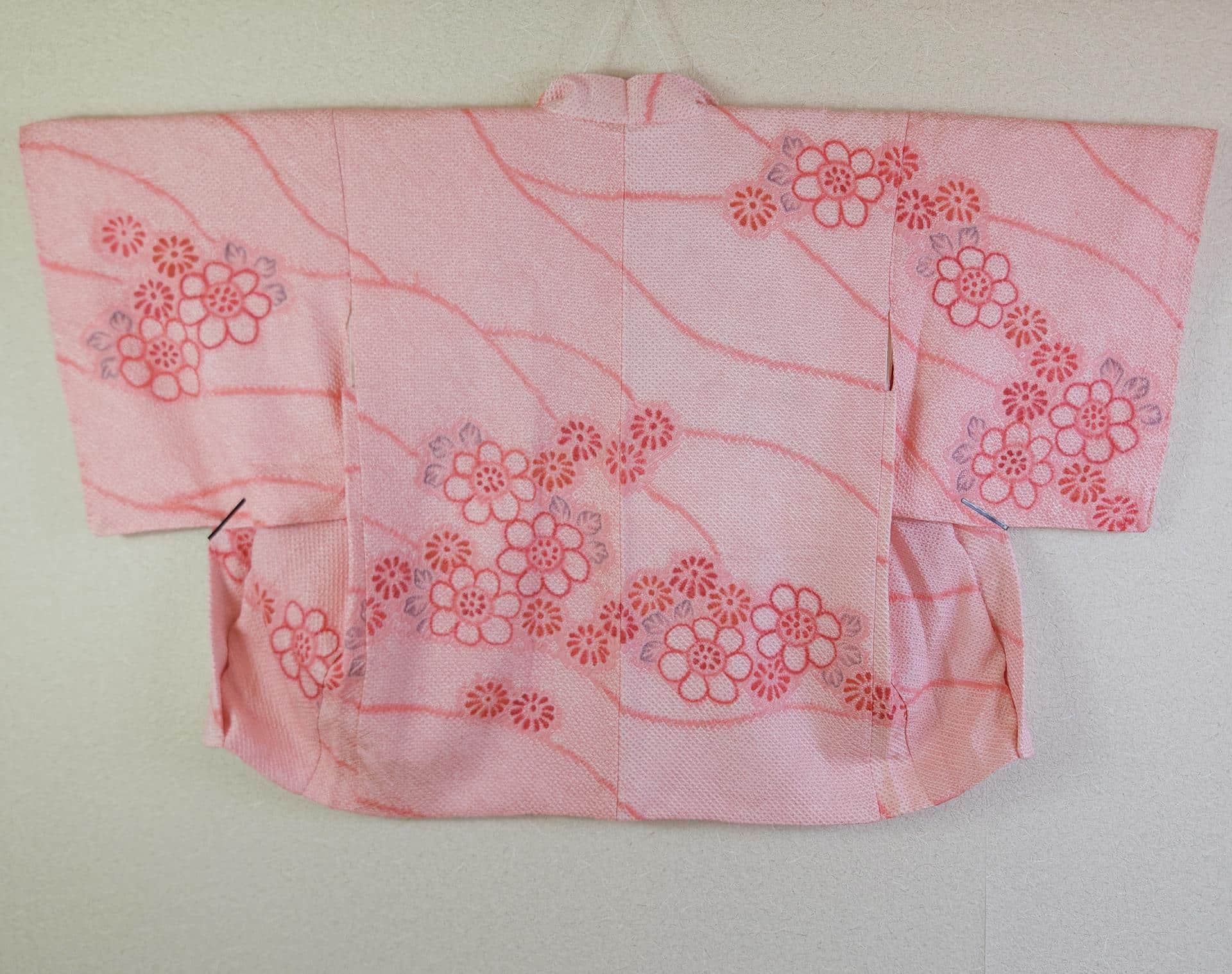 Haori japonais rose Shibori aux fleurs