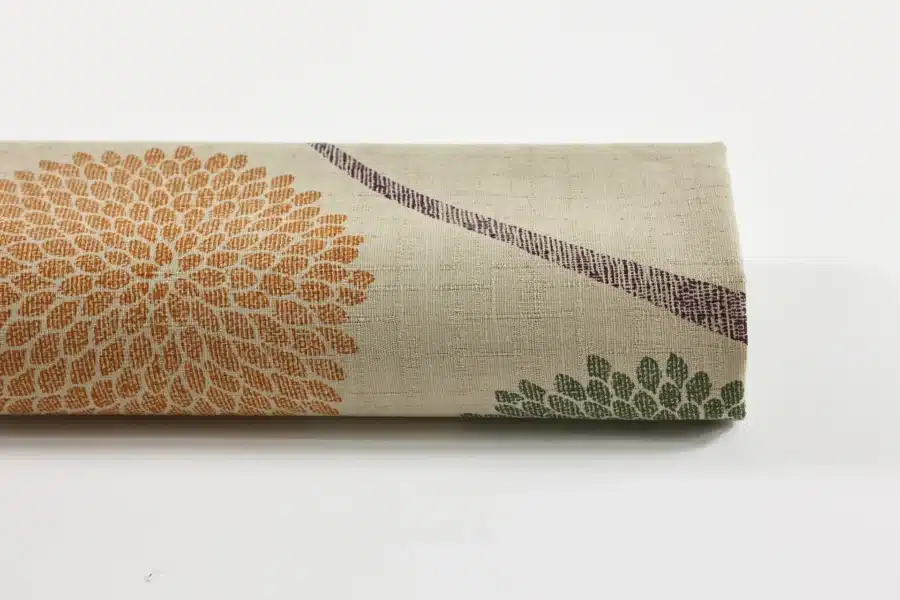 Tissu Japonais chrysanthèmes pompons fond beige, rouleau de tissu