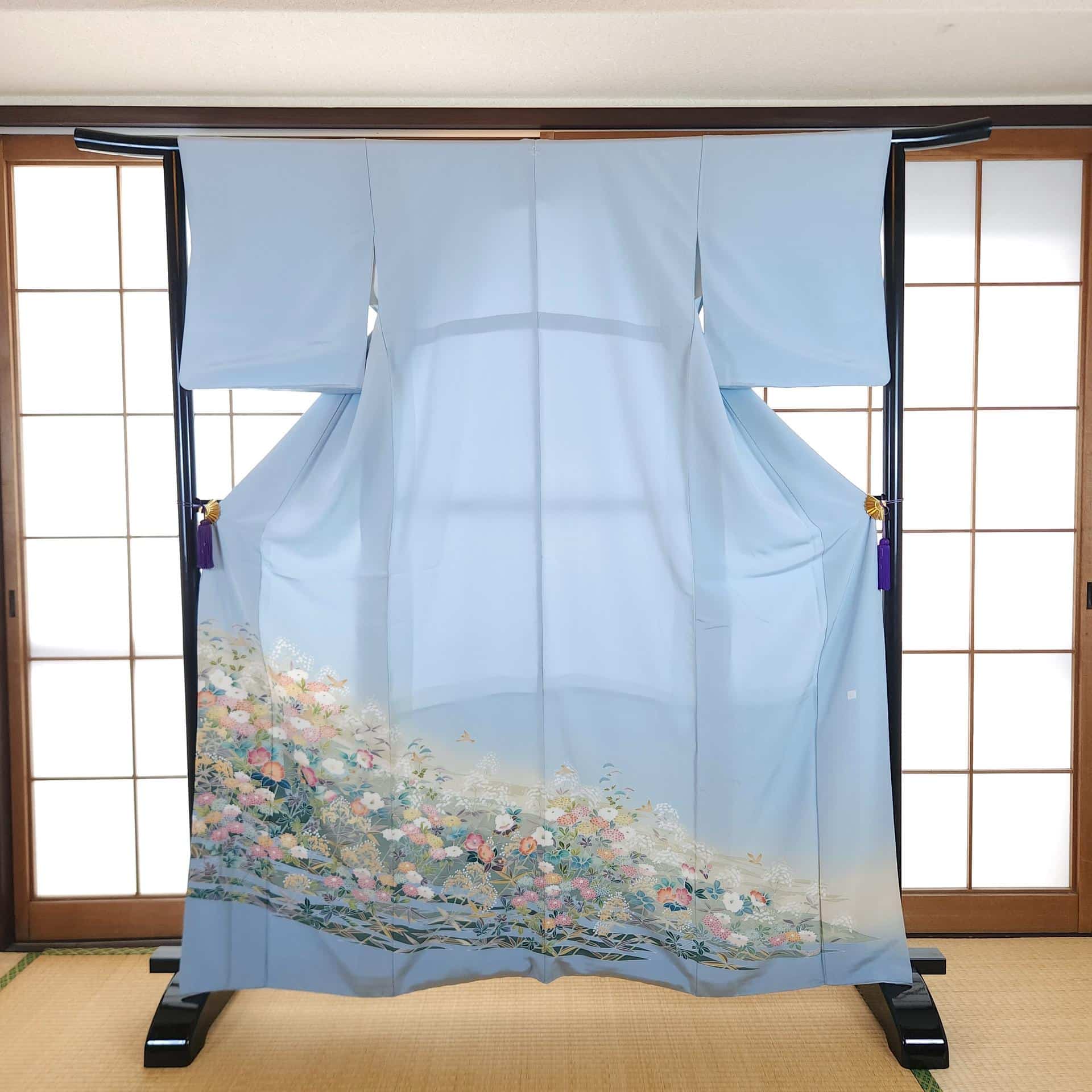 Light blue Yuzen Iro Tomesode Kimono with flowers